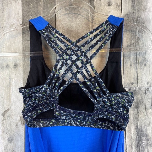Lululemon Wild Tank in Pipe Dream Blue / Digi Pixie Caspian Blue Black Size 8. - Picture 7 of 15